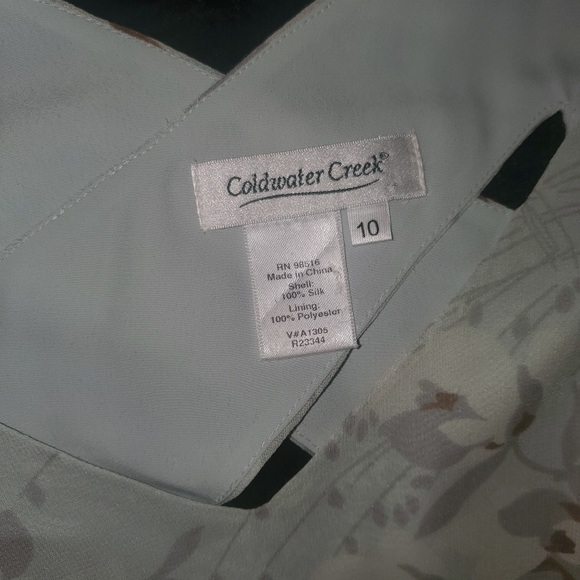 Sleeveless, floral, sheer, & Silk dress - Picture 3 of 3